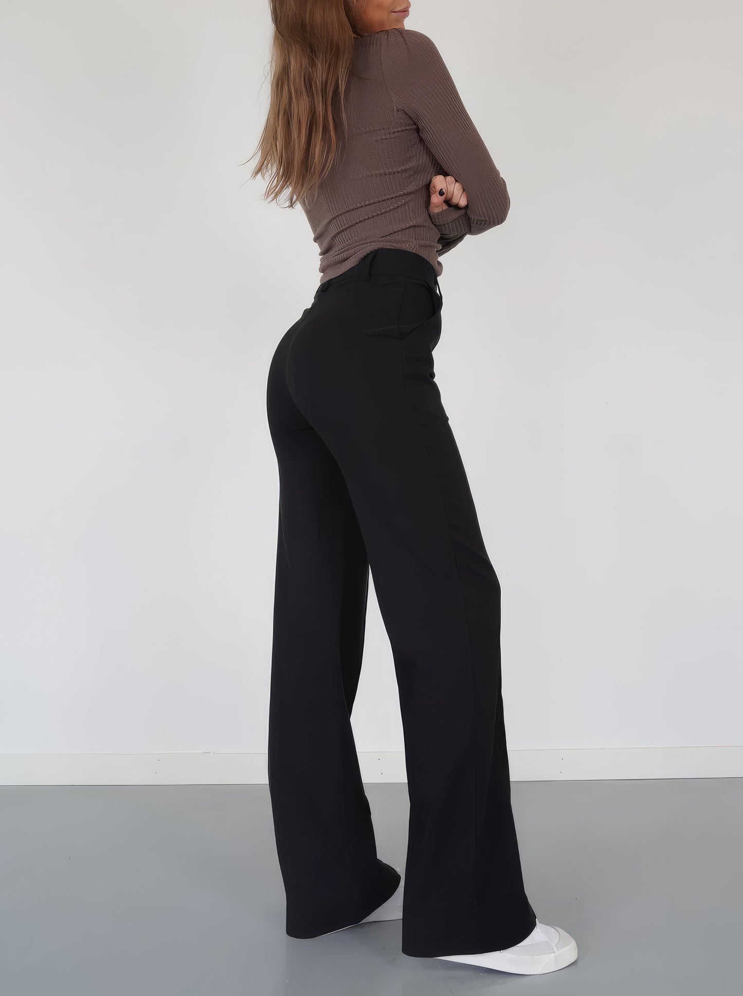 Women's wide-leg palazzo trousers in black