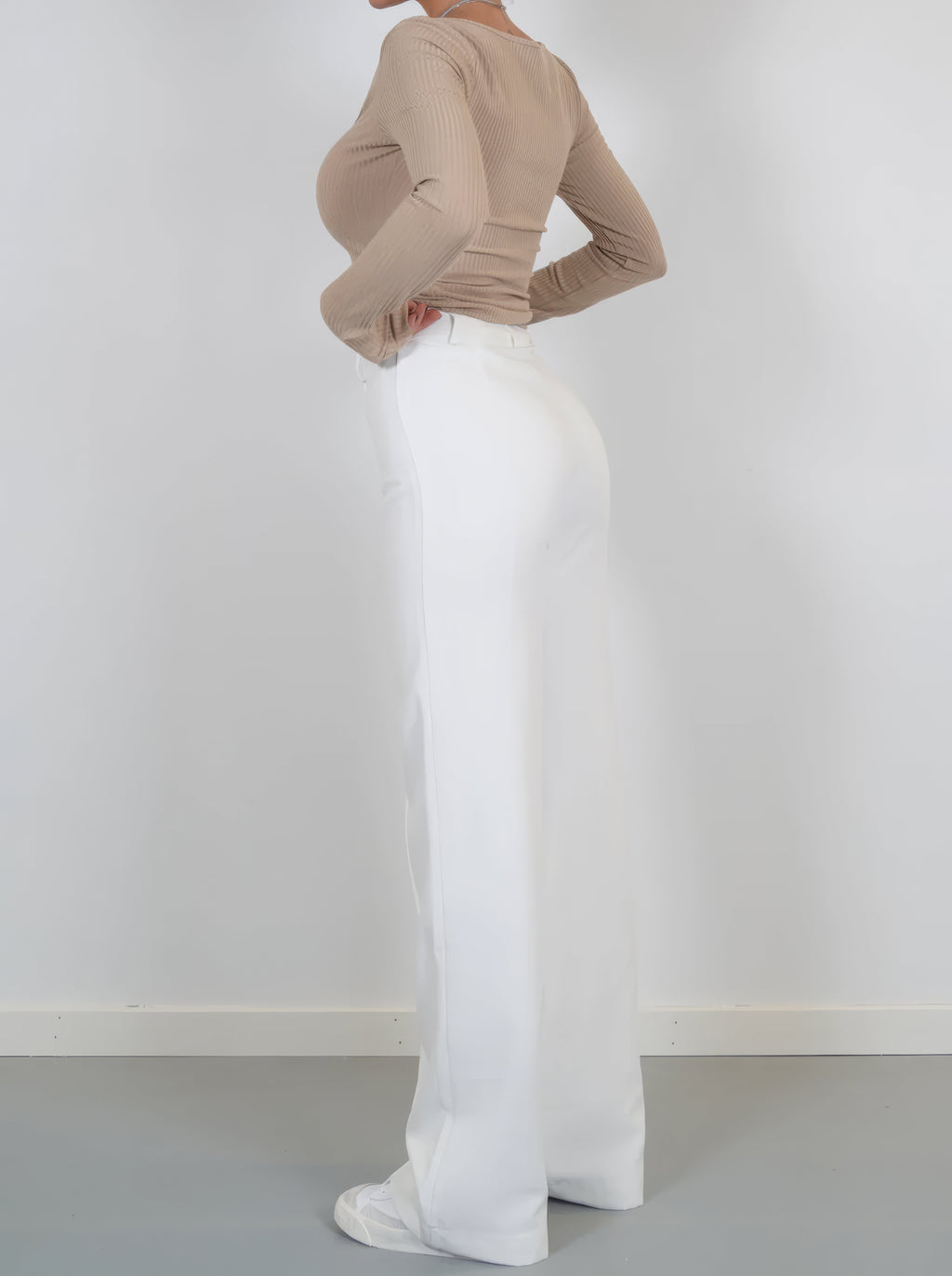 Women's wide-leg palazzo trousers in black