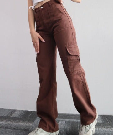 Women's high-waist cargo jeans with pockets in army green