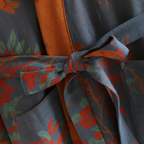 Lightweight waffle-knit dressing gown with shawl collar and tie waist