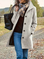 Women's green soft-lined feminine coat for autumn city wear