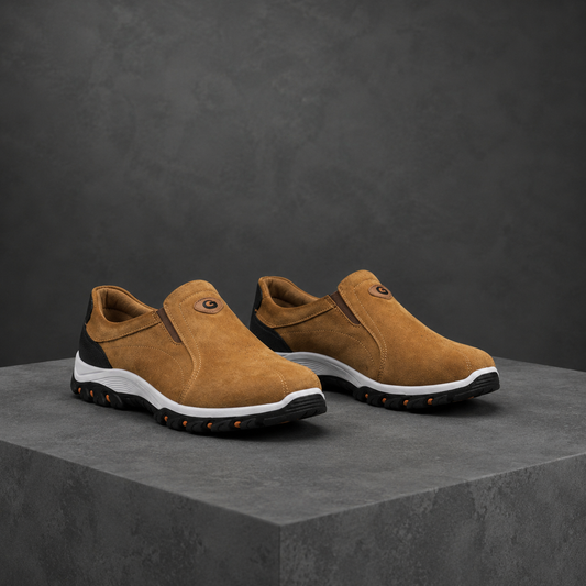 Camel men's slip-on outdoor trainers with a grip sole for autumn walks