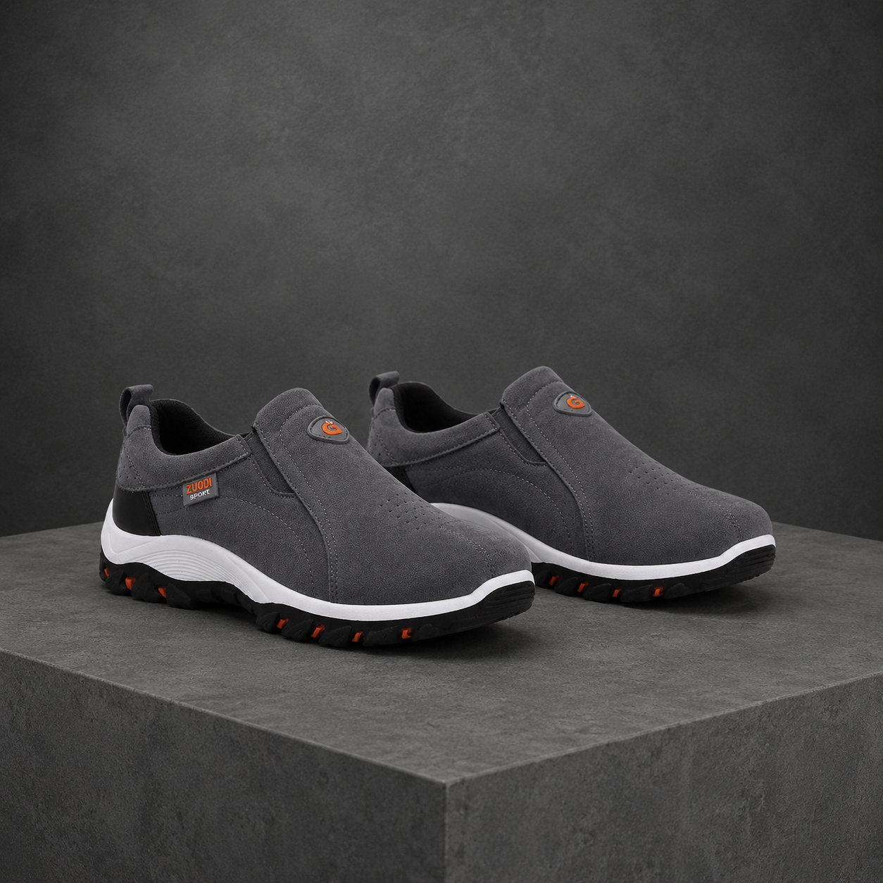 Camel men's slip-on outdoor trainers with a grip sole for autumn walks
