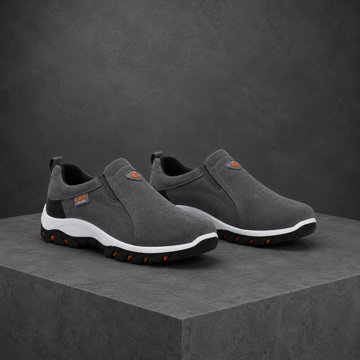 Camel men's slip-on outdoor trainers with a grip sole for autumn walks