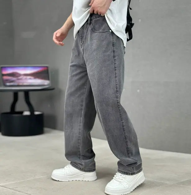 Men's dark grey straight leg cotton jeans