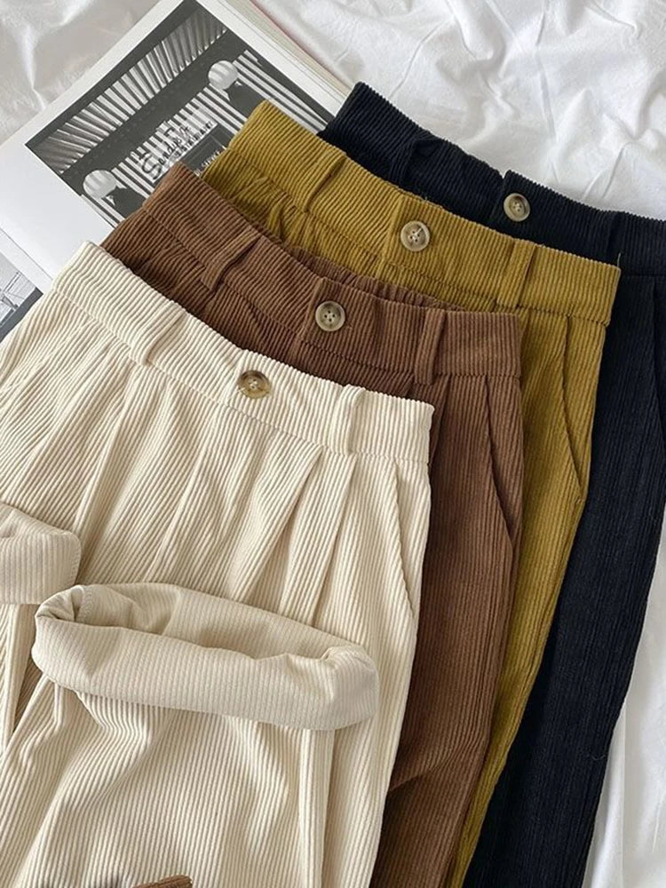 Women's wide-leg corduroy trousers in apricot