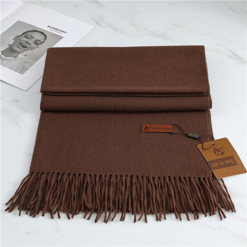 Women's coffee-brown cashmere scarf with soft tassel trim for autumn styling