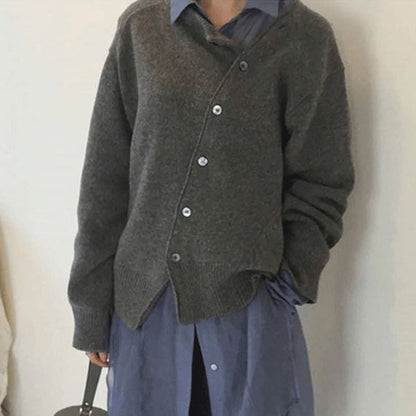 Brown cashmere V-neck jumper with a soft, refined finish for autumn