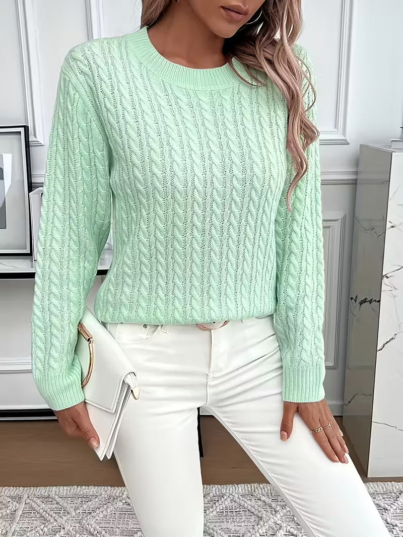 Women's Cable Knit Crew Neck Jumper for Everyday Autumn Wear