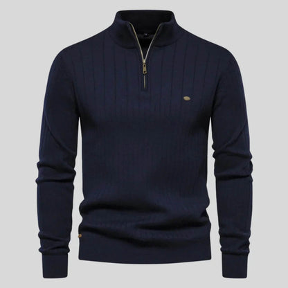 Men's blue soft knitted jumper for everyday autumn wear