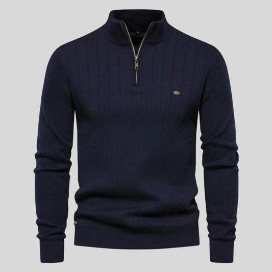 Men's blue soft knitted jumper for everyday autumn wear