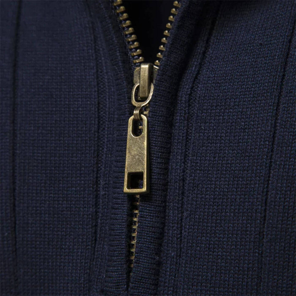 Men's blue soft knitted jumper for everyday autumn wear