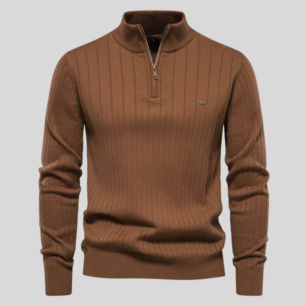 Men's black soft knitted jumper for everyday autumn wear