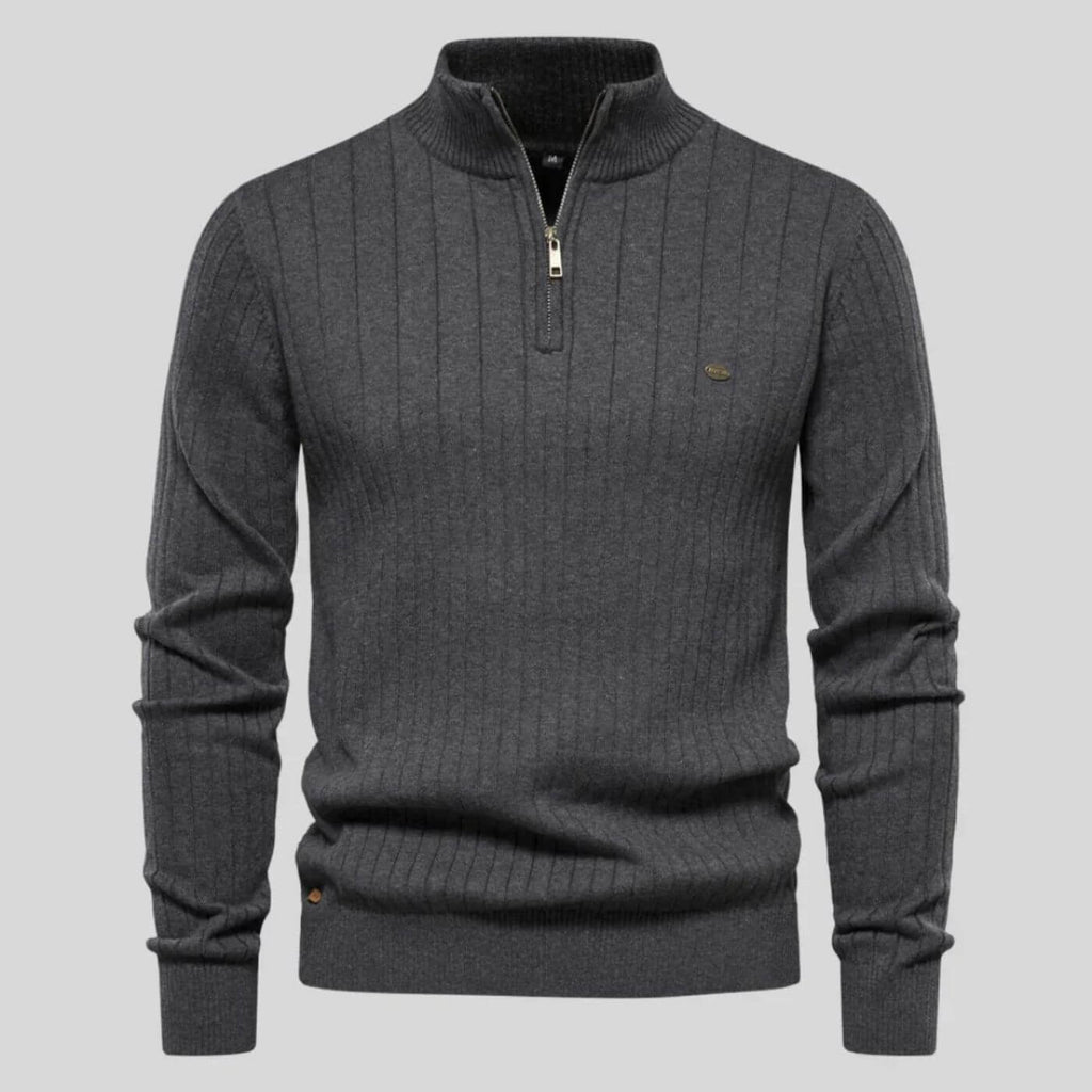 Men's black soft knitted jumper for everyday autumn wear