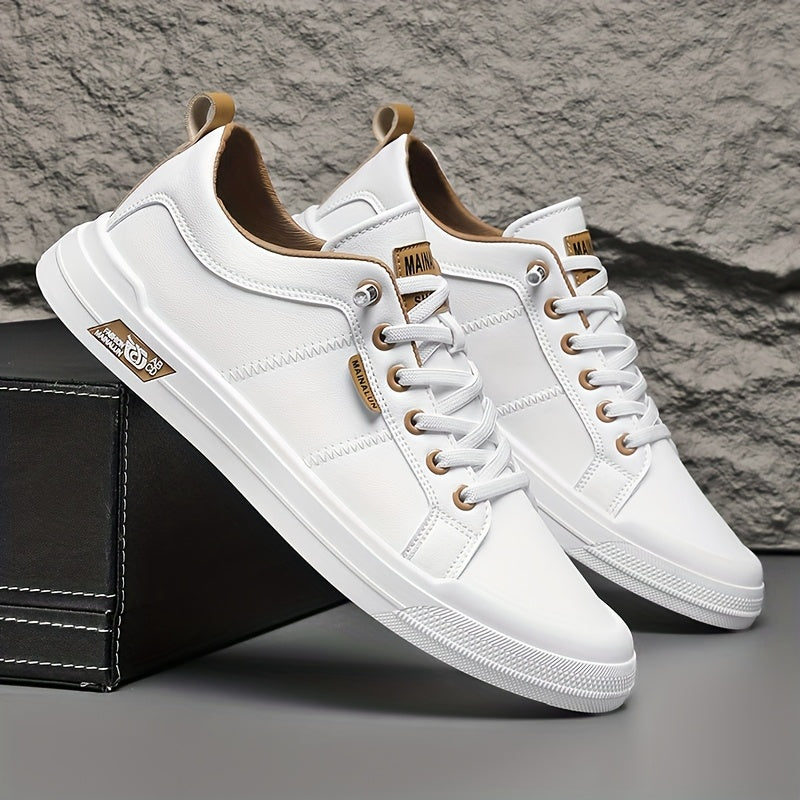 Men's outdoor walking trainers with chunky tread sole