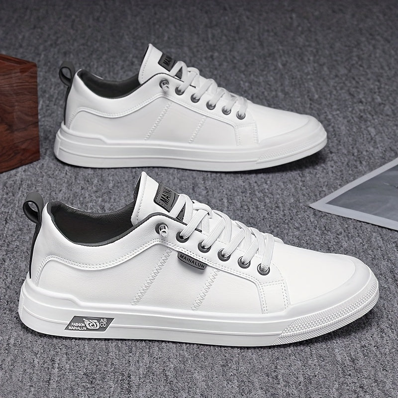 Men's outdoor walking trainers with chunky tread sole