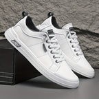 Men's outdoor walking trainers with chunky tread sole