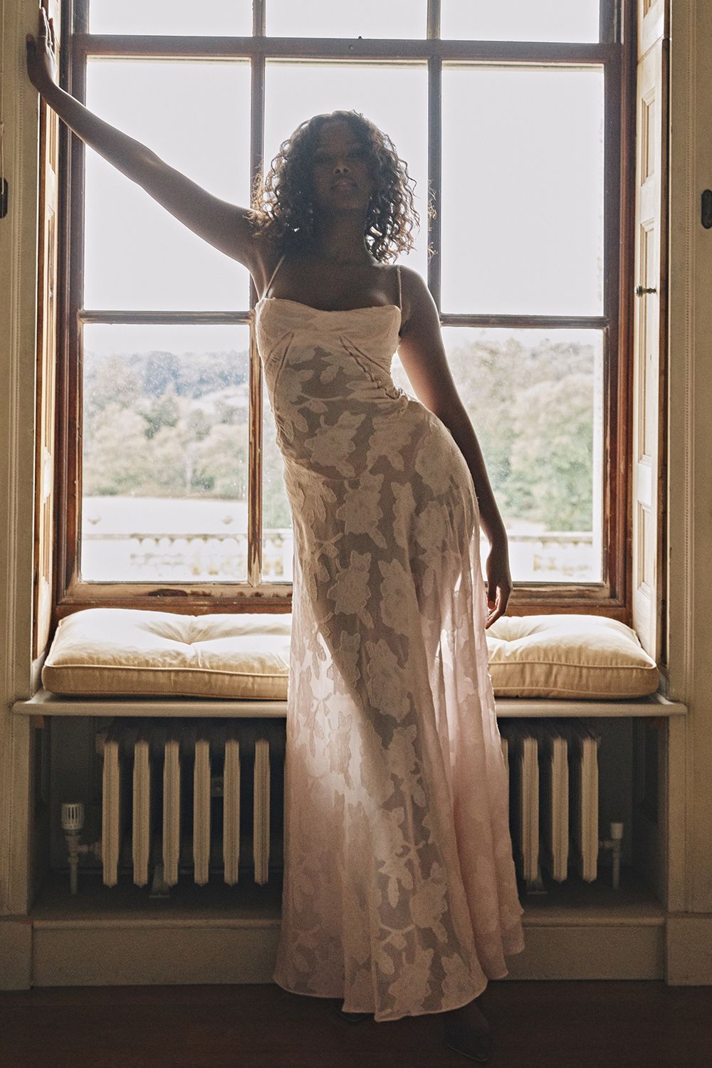 Women's pink floral lace maxi dress with a sweetheart neckline