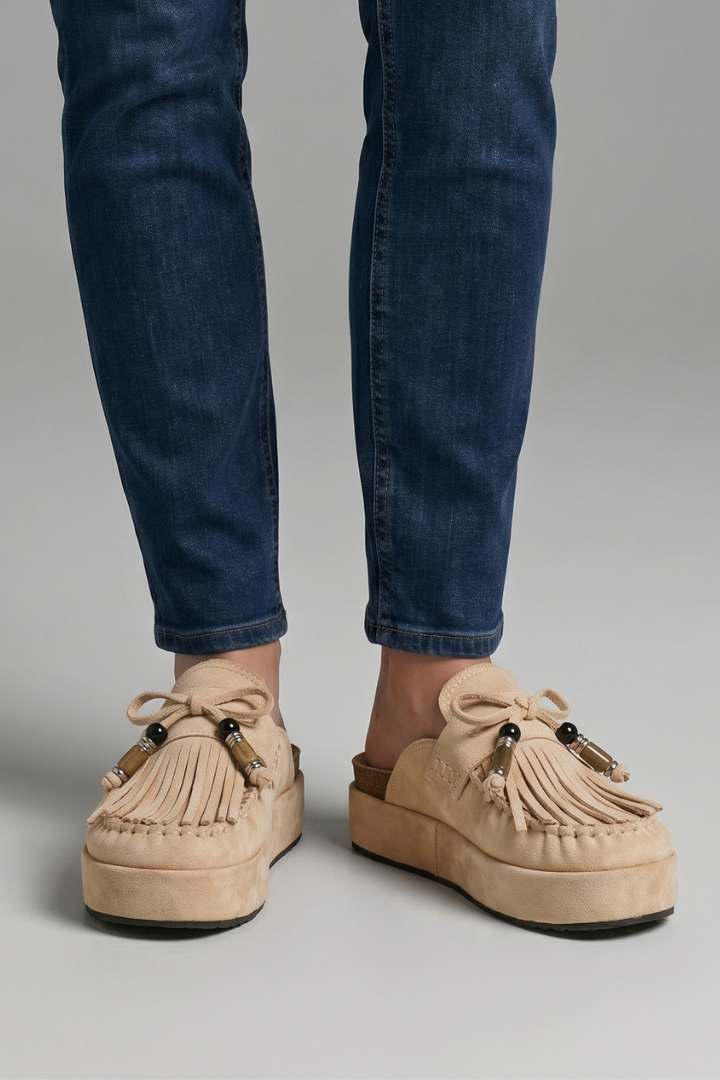 Leather sandals with round toe and slip-on fit, product still life