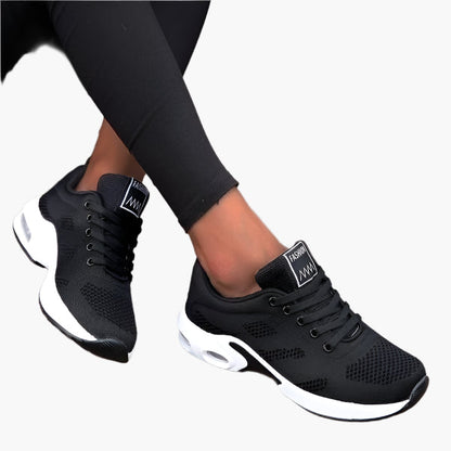 Women's pink and blue lightweight cushioned running trainers
