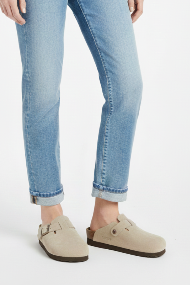 Beige slippers with wide straps and moulded footbed
