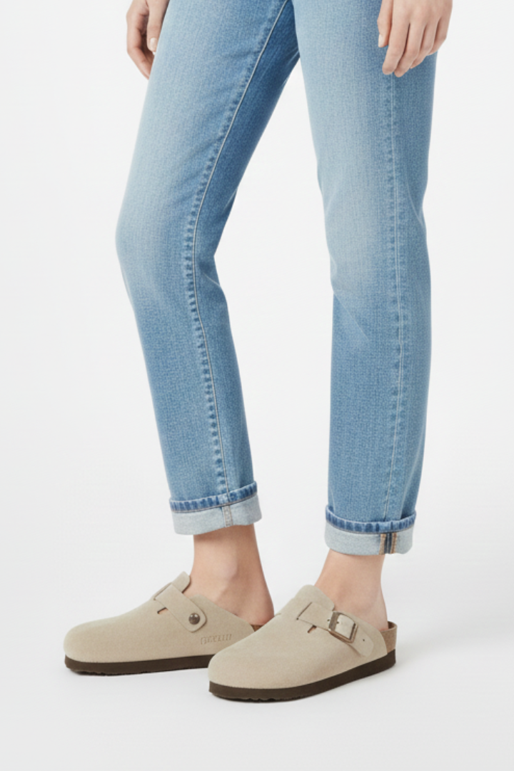 Beige slippers with wide straps and moulded footbed