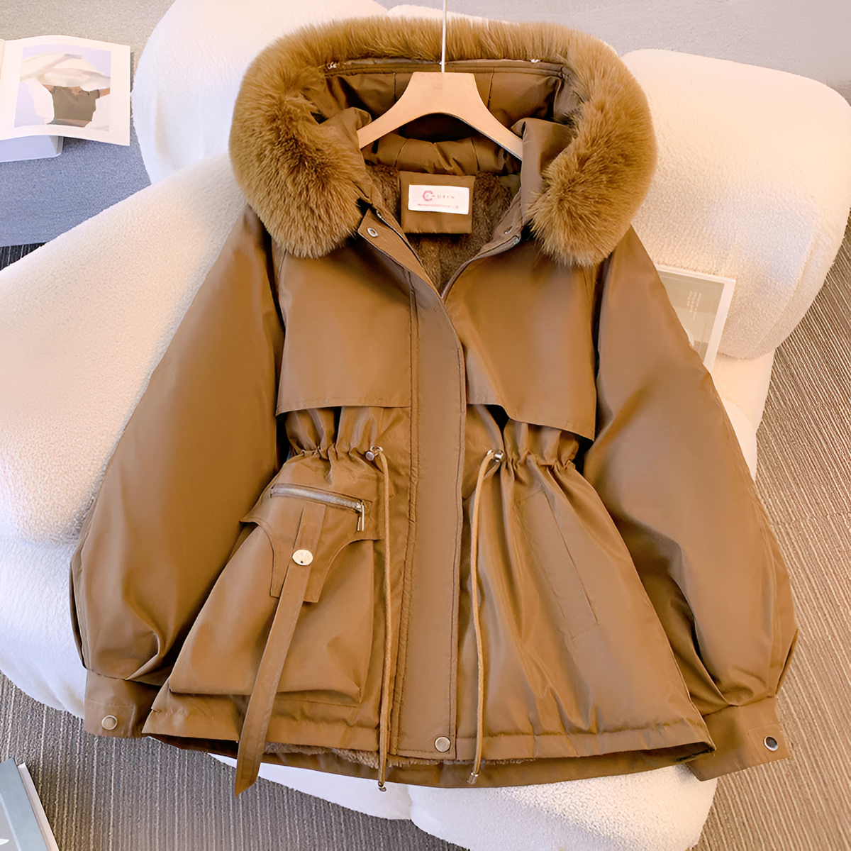 Women's white elegant hooded parka for autumn city wear