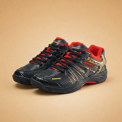 White men's lightweight sports trainers with an anti-slip sole
