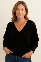 Pink pure cashmere V-neck jumper with a graceful classic fit for autumn